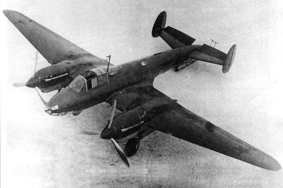  
     Пе-2 (ПБ-100) 